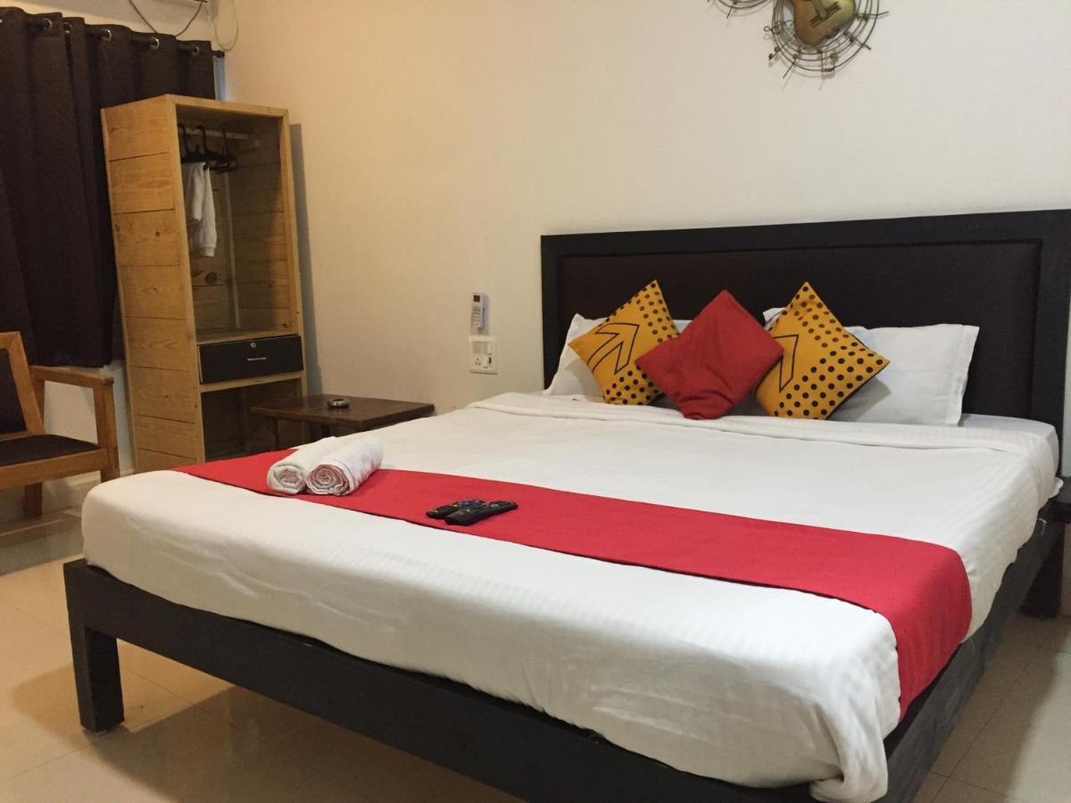 Hotel Village 2*