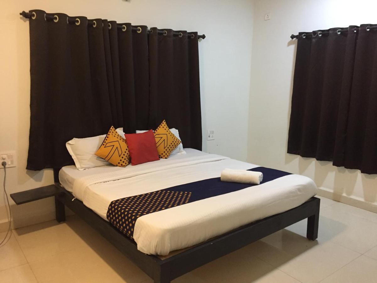 Hotel Village 2*